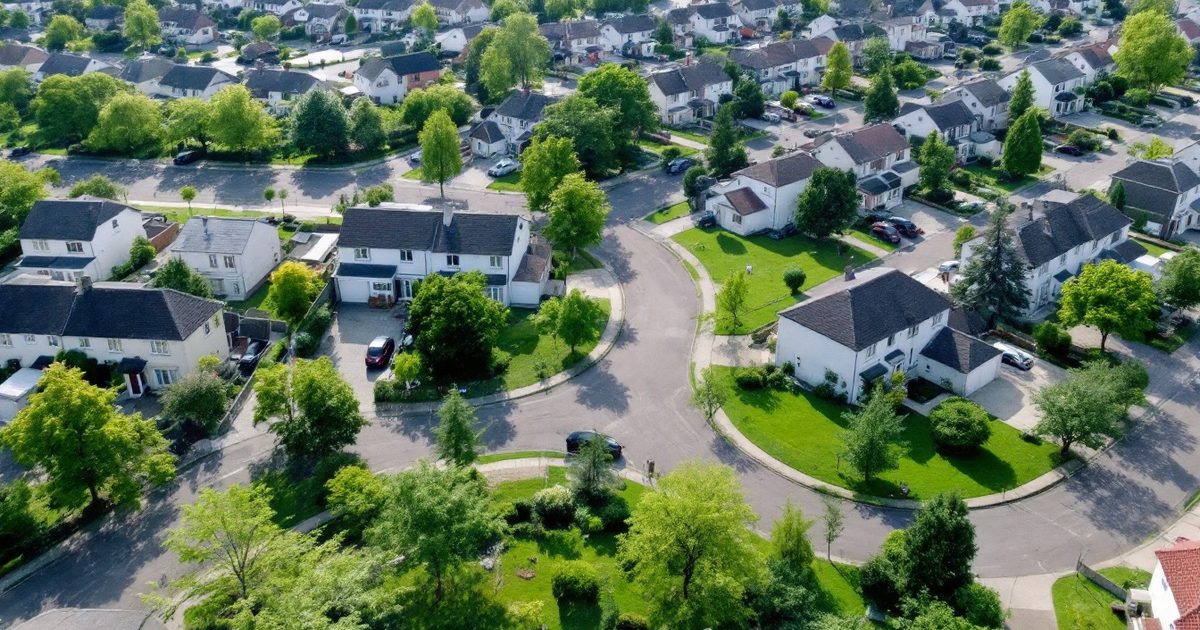 Buying a House on Commission Income Gone Wrong